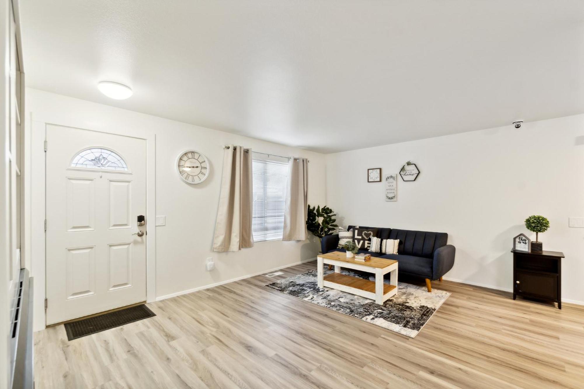 Central Bellevue Guesthouse מראה חיצוני תמונה